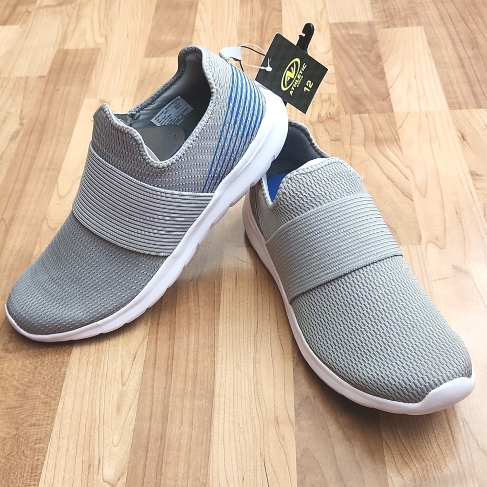 Mesh knit sneaker